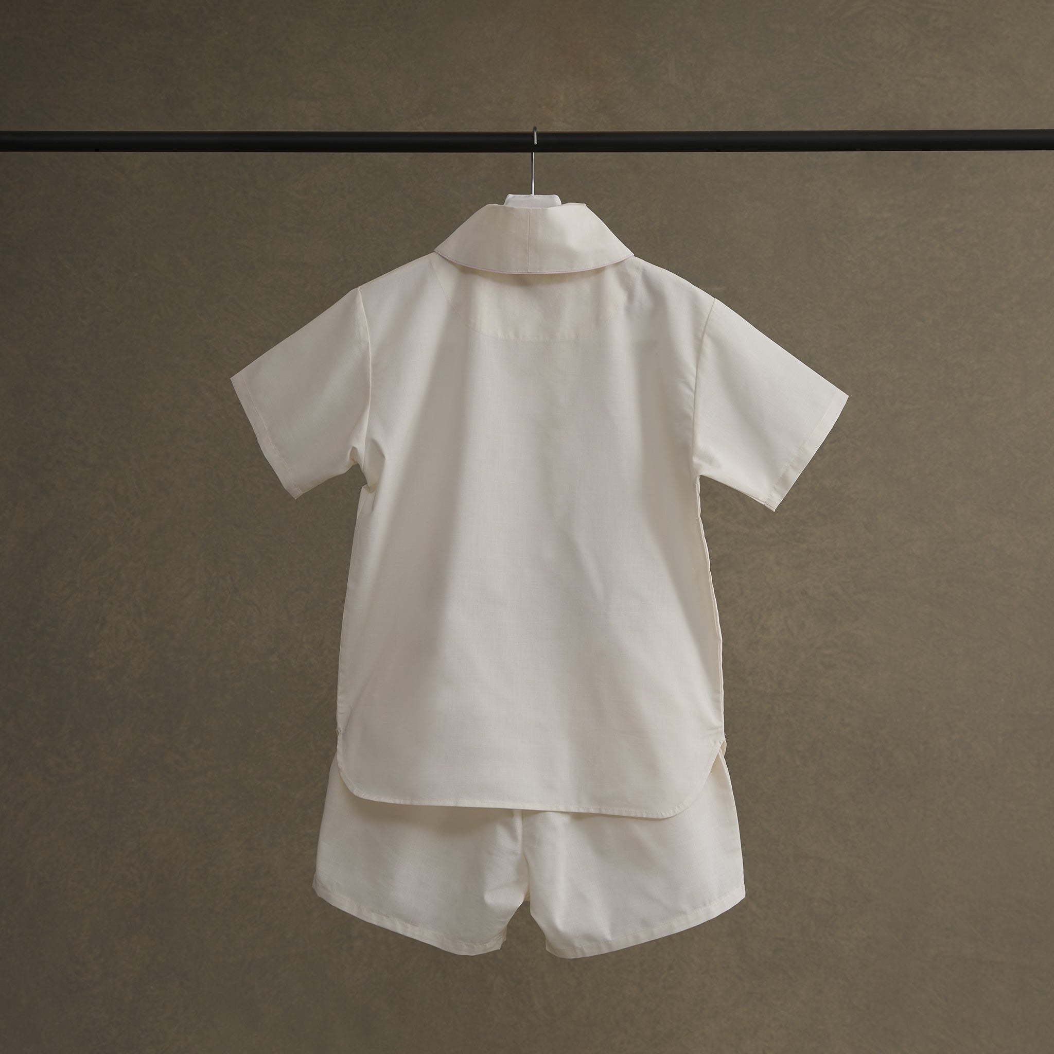 【刺繍サービス有】軽やか半袖・ショートパンツのセットアップパジャマ パステルカラー3色展開 襟元リボンデザイン
