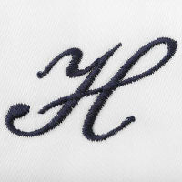 ネイビーのアルファベット刺繍見本
